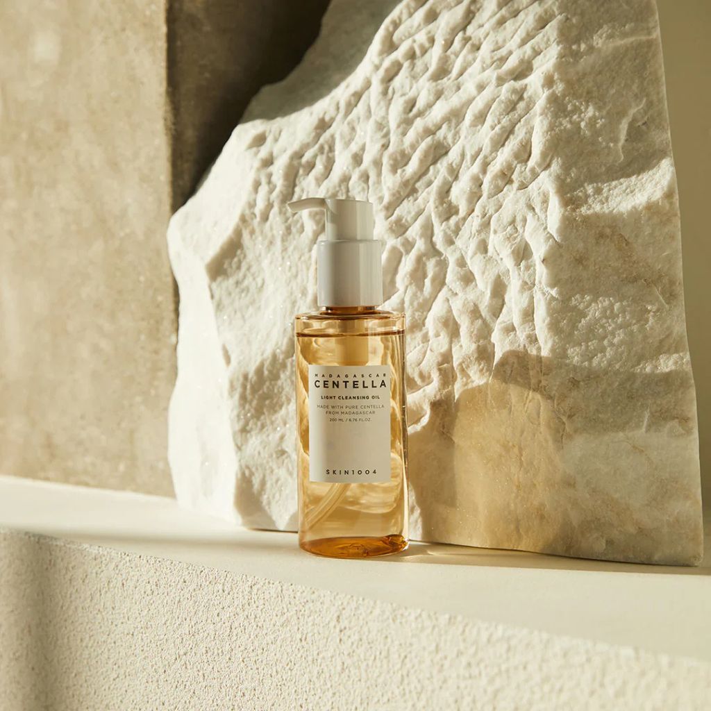 SKIN1004 - Madagascar Centella Light Cleansing Oil 200ml