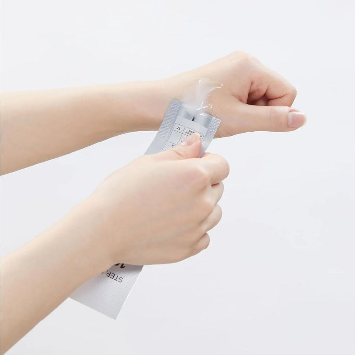 VT – Mild Reedle Shot 50 2-Step Mask (1.5g + 25g)